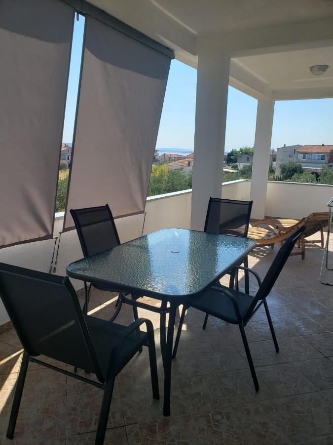 Apartmani Ciklic Dobropoljana Luaran gambar