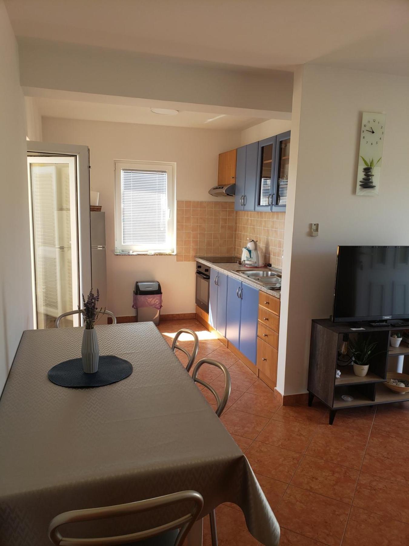 Apartmani Ciklic Dobropoljana Luaran gambar